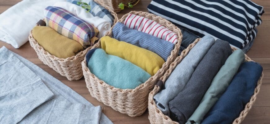 Clothes,Arranged,In,A,Basket.